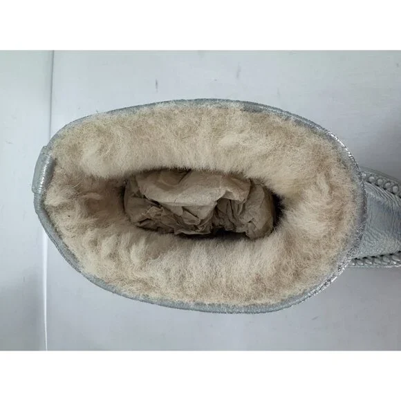 NIB MANITOBAH Silver Metallic Leather Shearling Wool Fur Moccasins Boots Sz 8 - Picture 14 of 14